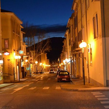 Y Here Vaison-la-Romaine Eksteriør bilde